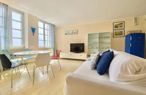 Camogli Apartment | CasaViva - Beachfront Trilo with parking in Camogli