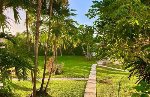 Zona Hotelera Villa | Cascada by Andiani Travel