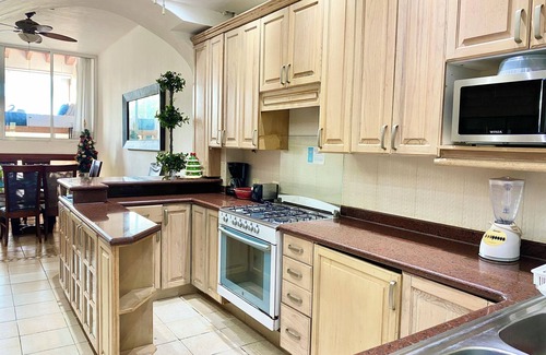 Downtown Cancun Apartment | Cascada by Andiani Travel
