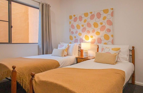 Redlynch House | Cascade Lodge - Rainforest Retreat