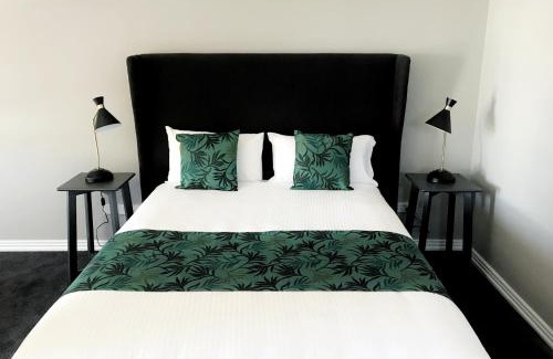 Dubbo Hotel | Cascades Motor Inn