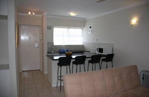 Green Point Apartment | Cascades Suites