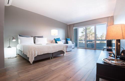 Estoril Apartment | Cascais-Estoril BEACHFRONT Apartments