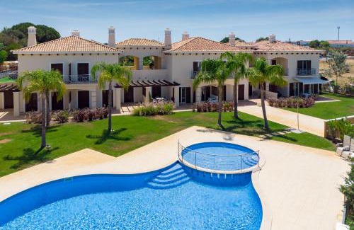 Branqueira House | Cascata Village Lote A