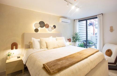Santa Ana Apartment | CASCO 114, king bed Stylish and Cozy apartment near Casco