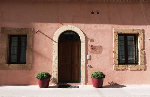 Augusta Apartment | CasEpicarmo Guest House