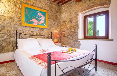 Castellina Marittima Apartment | Casetta de Sodoni by TuscanyWeGo