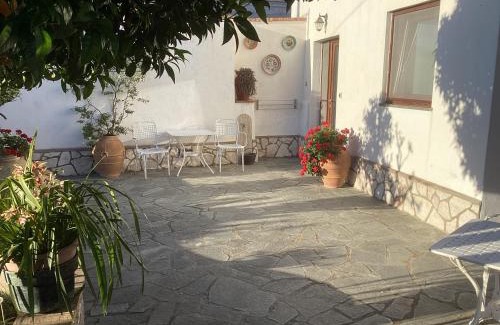 Anacapri Bed & Breakfast | Casetta Minghitto Relaxing rooms in Capri