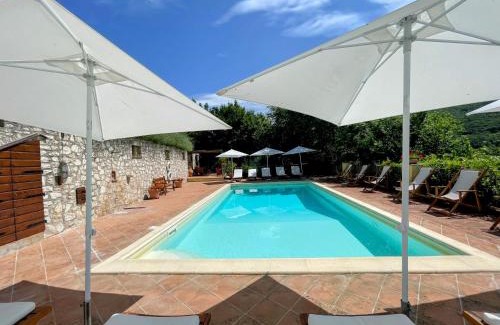 Strettura House | Casetta - sleeps 5 with aircon, wifi, pool and astounding views