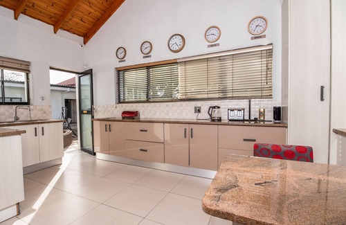 Port Elizabeth House | Cashmere Suites