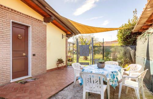 Marina di Massa House | Casina del Glicine