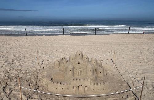 Furadouro Villa | Casinha Yellow - By the Sea