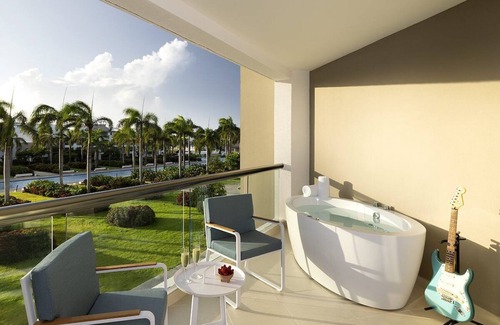 Punta Cana Hotel | Casino & Relaxation! Carib Sand Suite Double – Hard Rock Punta Cana | 4 Units