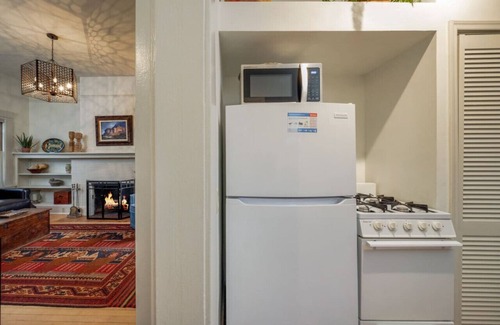 West University Apartment | Casita #2 (Angie) -