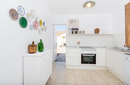 Arona Cottage | Casita 2, private garden 3 bed, WIFI