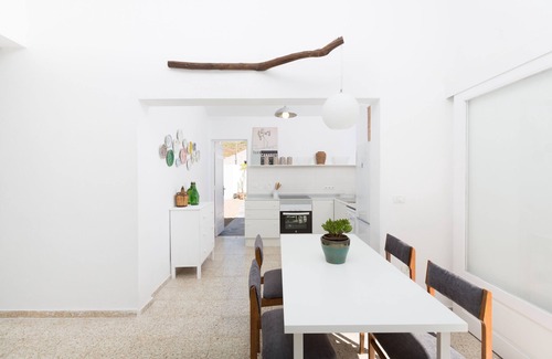 Arona Cottage | Casita 2, private garden 3 bed, WIFI
