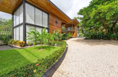 Uvita House | Casita Ají