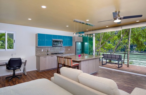 Boca de Tomatlan Cottage | Casita Armonia 1, Ocean Front Cottage