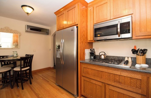 Paso Robles Cottage | Casita Azul - historic duplex in the heart of downtown Paso Robles