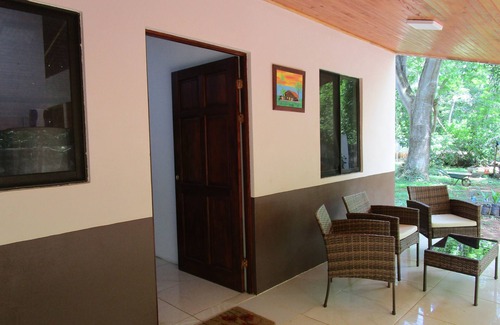 Playa Negra House | Casita Colibrí at the surf Playa Negra