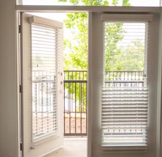McNeil Apartment | Casita Longhorn Near Q2, Domain - Pool Access