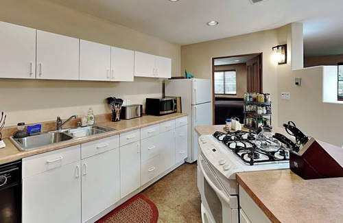 Santa Fe House | Casita Luna | Near Trailheads, Downtown