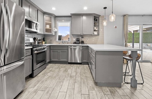 Palmdale House | Casita Oasis near major highways, spa, newly remodeled.