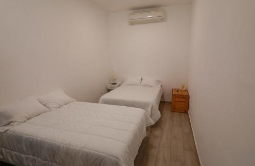 La Paz House | Casita Tiburón