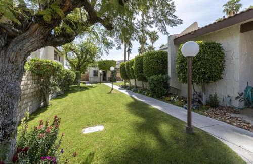 Canyon Corridor Apartment | Casitas del Monte
