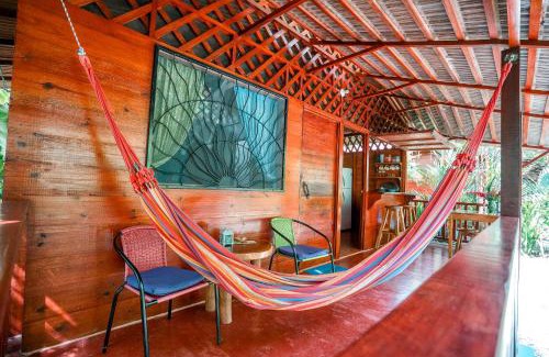 Puerto Viejo de Talamanca Hotel | Casitas Las Flores