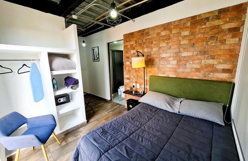 Ciudad Lopez Mateos House | Casona 46 Rooms & Studios