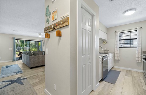 Cassine Village Condo | Cassine Gardens by Panhandle Getaways
