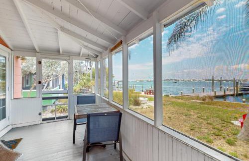 Bradenton Beach House | Cast- Net Cottage