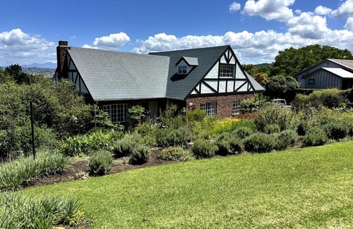Hunter's Home House | Castaway - Home away from home