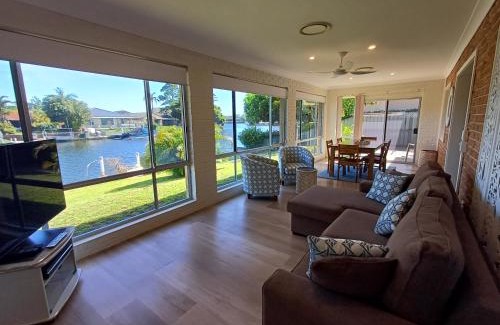 Forster House | Castaway on King George