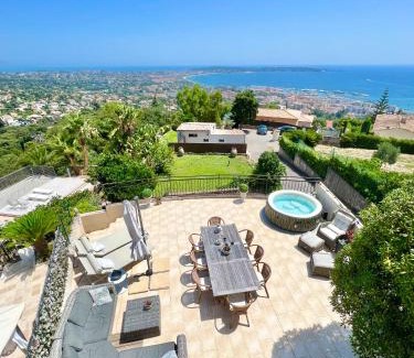 Golfe Juan Villa | Castel Horizon - Super Cannes - 360 Degrees View