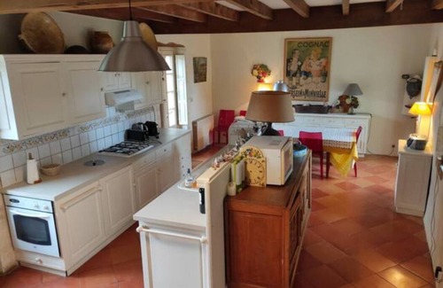 Saint-Leon Cottage | Castelneau Castle