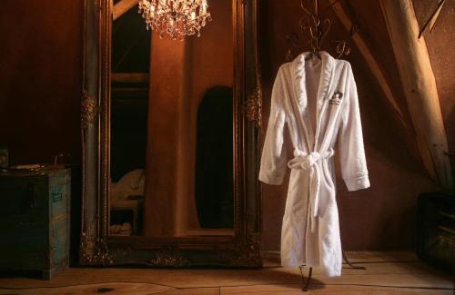 Porumbacu de Jos Hotel | Castelul de Lut - Eco Boutique Guesthouse