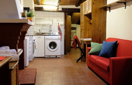 Historic Center Apartment | Castiglione Lovely Mansarda