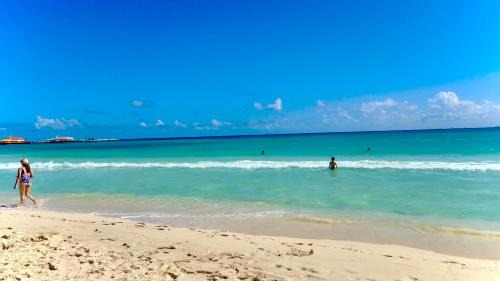 Playacar Fase I Apartment | Castillo de Amor - Sandy Paradise