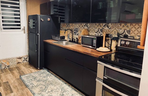 San Mateo Apartment | Castillo del Parque Stylish 2bed Apt