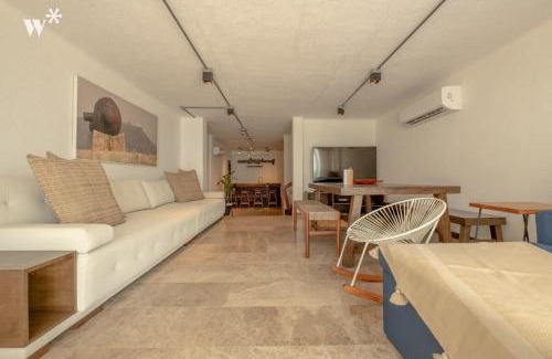 Castillogrande House | Castillo Grande Bayside Retreat 6BR 2 Homes
