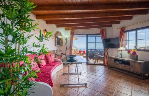 Tias Apartment | Castillo Lanzarote Villa Bentley - Luxury Villa -sleep in a volcanic cave