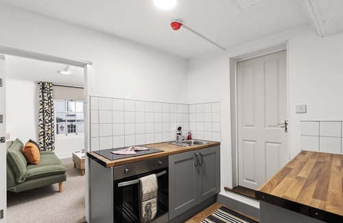Arundel Apartment | Castle Cottage Arundel | By My Getaways