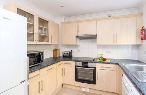 Weymouth Cottage | Castle Cove View
