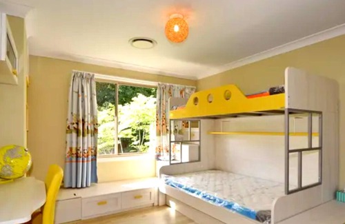 Castle Hill House | Castle hill 3-bedroom prime location Townhouse