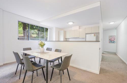 Castle Hill Apartment | Castle HIll Sweet Modern 3BR Apt with 2 Parking