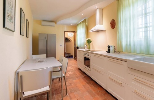 San Michele di Moriano Other | Castle 'Il Castello Di Mammoli' with Private Pool, Wi-Fi and Air Conditioning