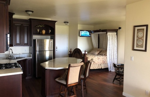 Shelter Cove Apartment | Castle Inn of the Lost Coast Knight Suite #2