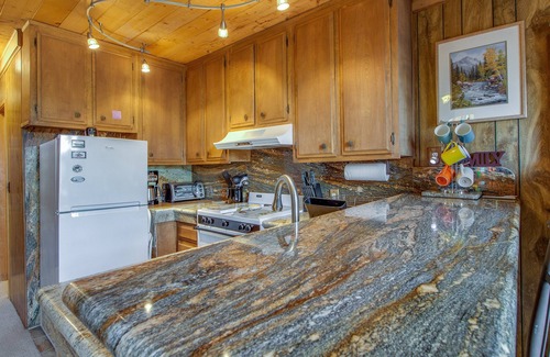 Boulder Bay Cabin | Castle Rock Cabin #2
